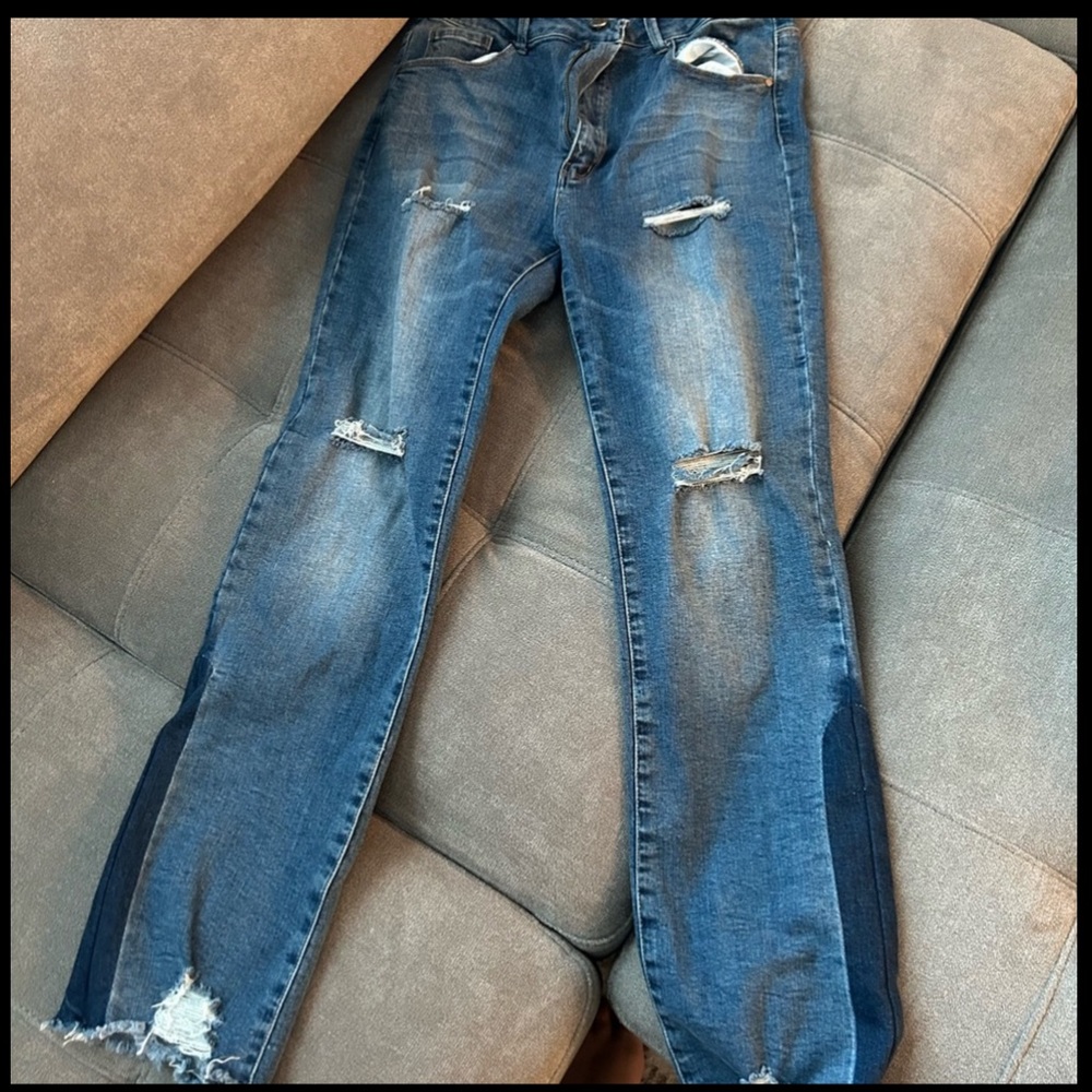 Cute black label jeans